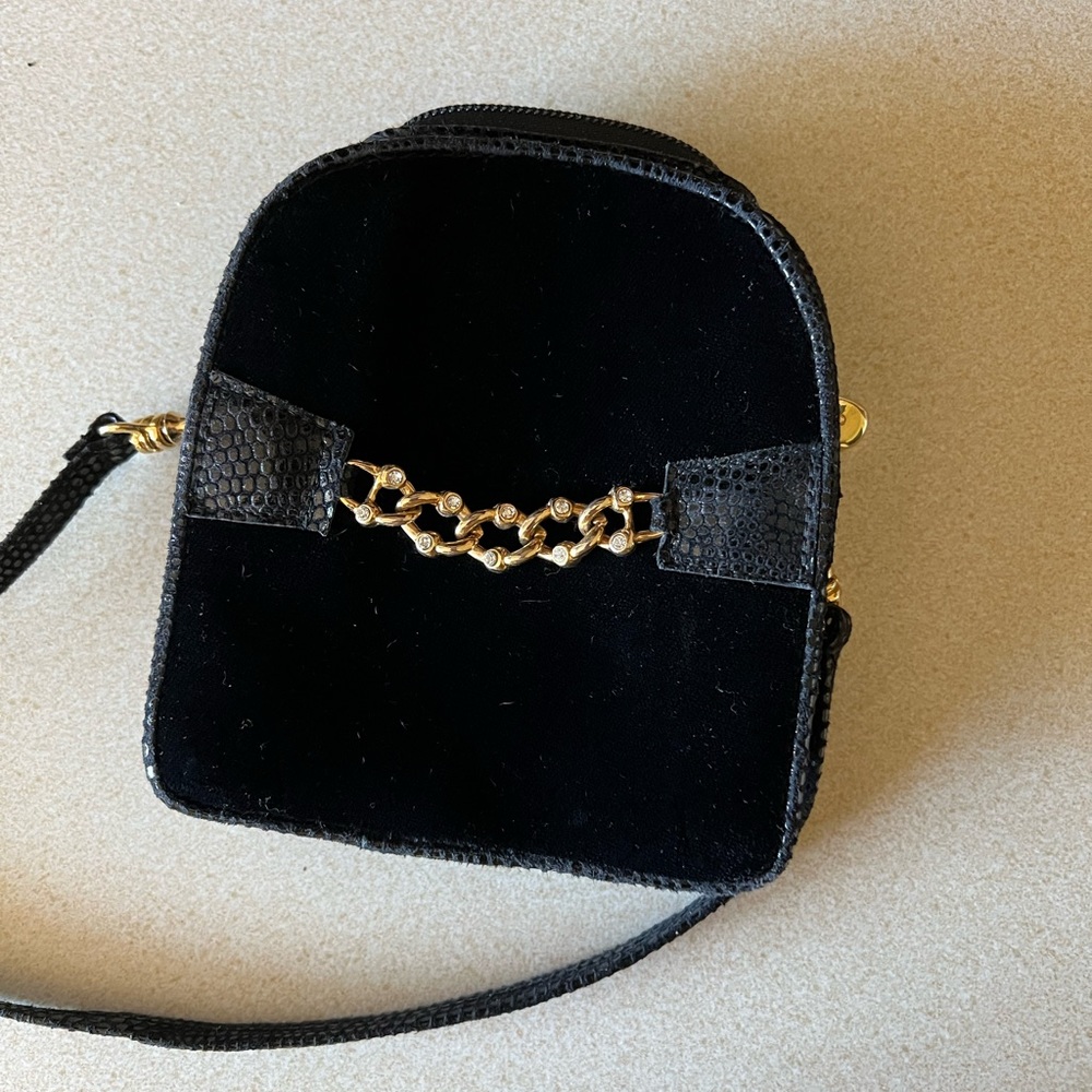 Donald J. Pliner cross body